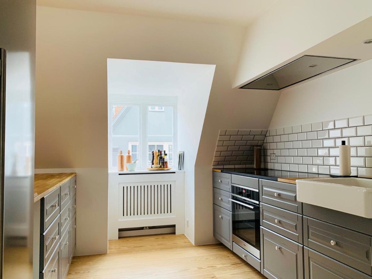 Luxury In The Heart Of Apartment *