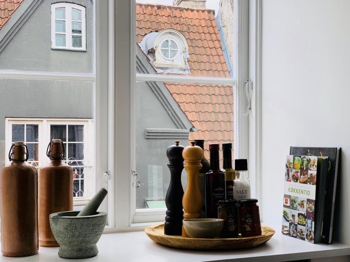 Luxury In The Heart Of Apartment *